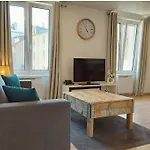 Spacieux T2 Cosy En Face De La Gare Avec Garage !